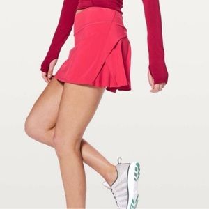 Lululemon Play Off the Pleats Skirt size 4